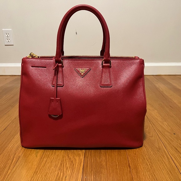 Prada saffiano bag red - Picture 2 of 9